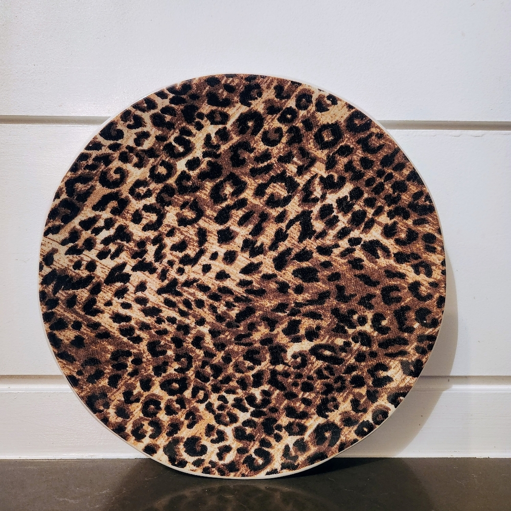 POTTERY BARN Set Of 4 Leopard Print 8 Inch Salad Plates